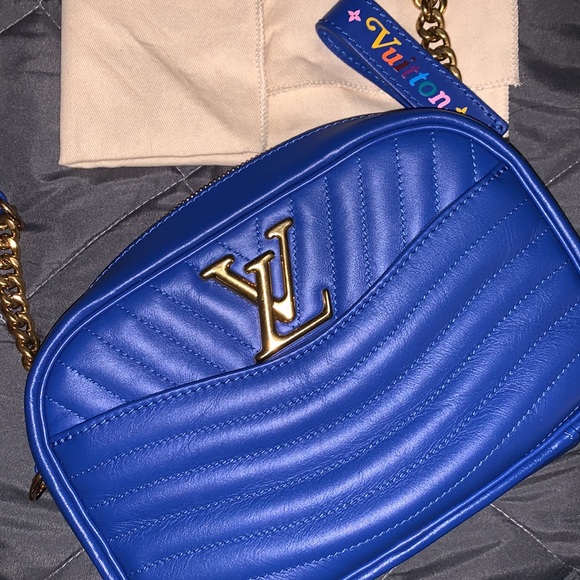 Louis Vuitton Camera New Wave Bag - Picture 5 of 14